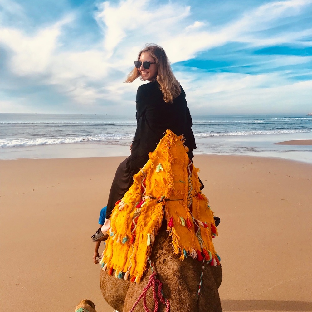 Meet your Posher, Caroline